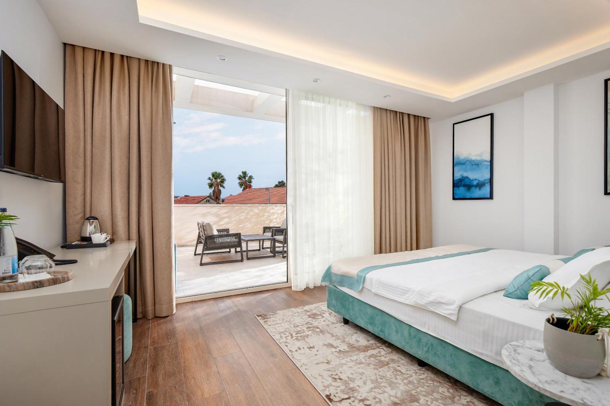 Hotel Splendido Bay Tivat Exterior photo